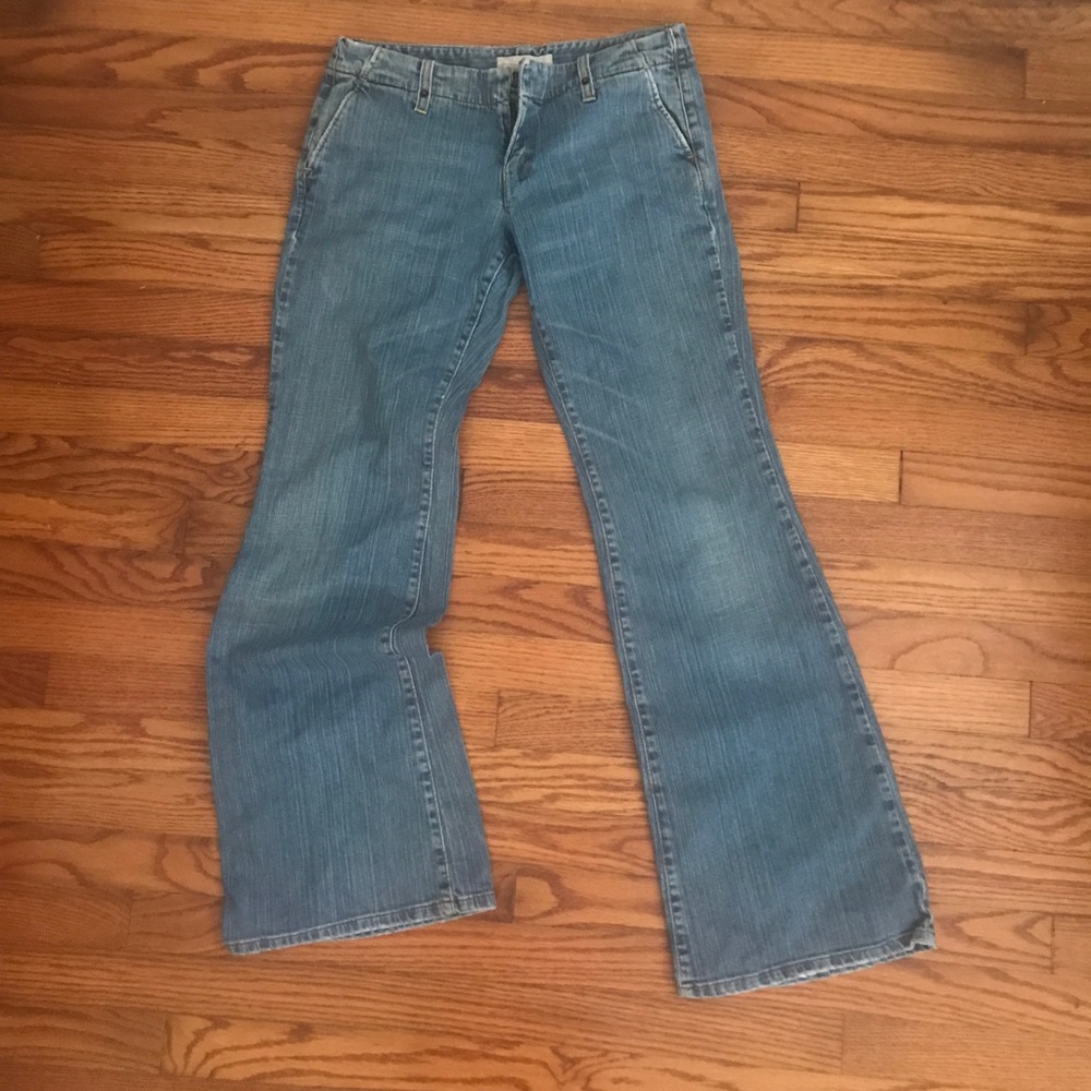 Formarina lowrise jeans.
